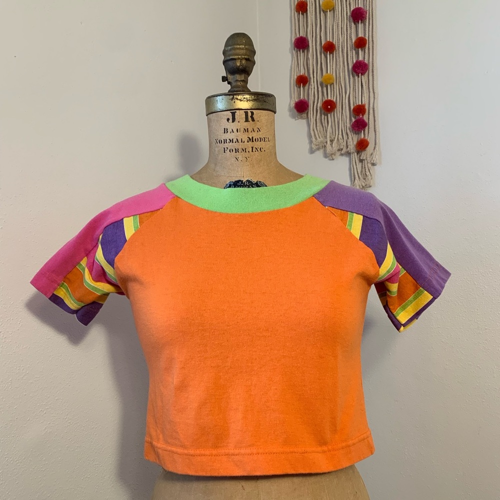 VINTAGE WOMENS COLORBLOCK CROP TEE